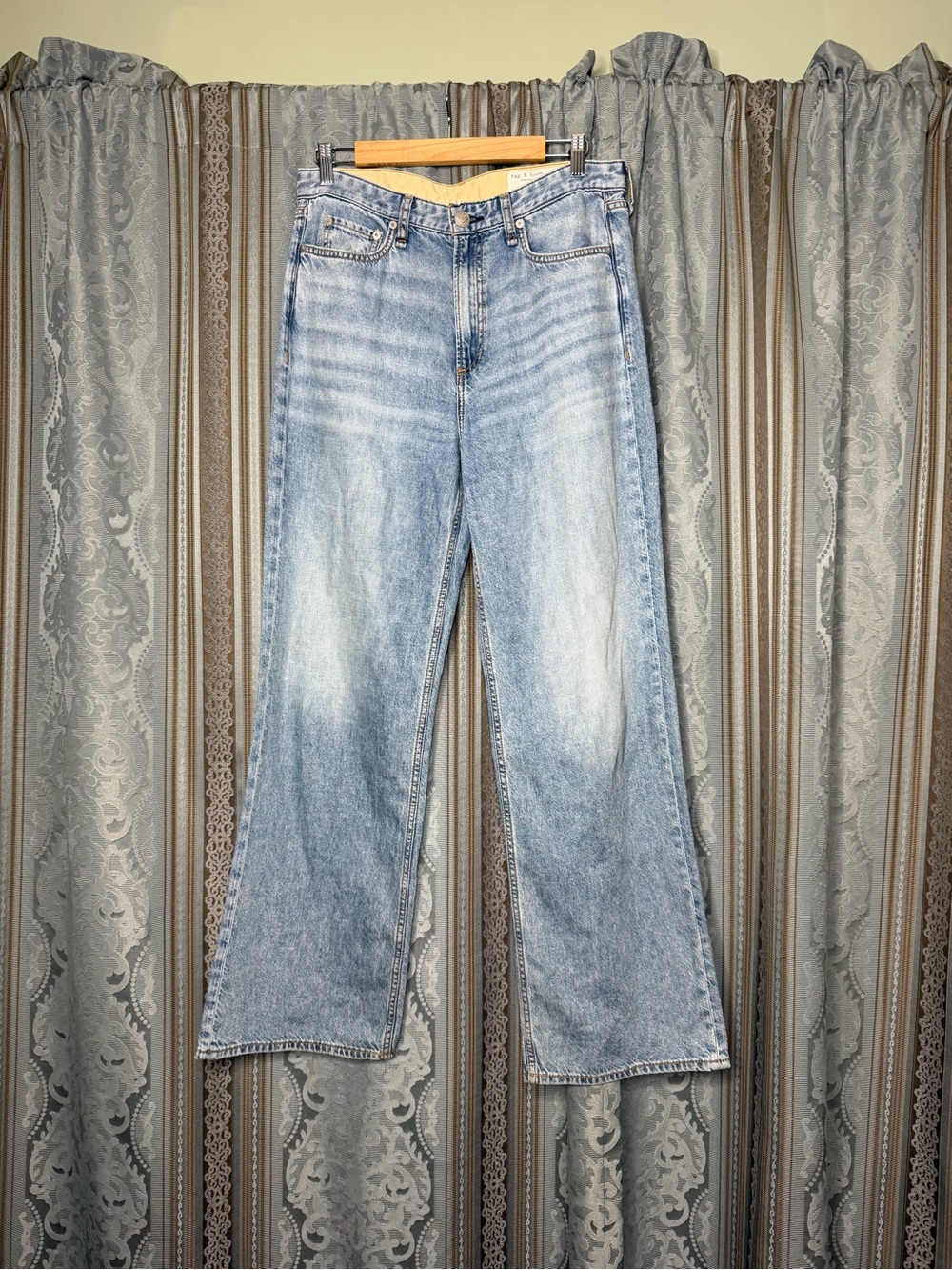 Rag & Bone Featherweight Logan Wide-Leg Jean Audrey - Picture 2 of 8